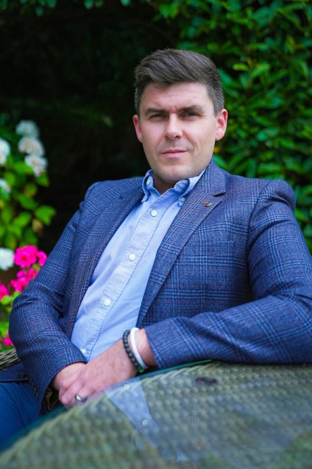 Richard Bond photo