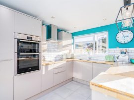 Winford Drive, Broxbourne thumb 3
