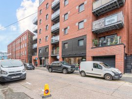 Trade Street, Butetown, Cardiff thumb 3
