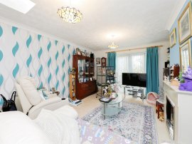 Montagu Close, Swaffham thumb 3