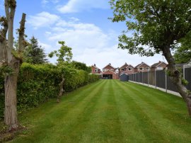 Lichfield Drive, Blaby, LEICESTER thumb 2
