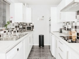 Barker Close, Rushden thumb 3