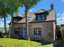 Bell Lane, Nuthampstead, Royston thumb 1