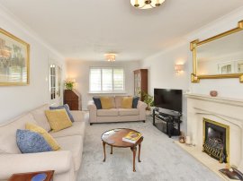 Ardys Court, Loughton, Milton Keynes thumb 2