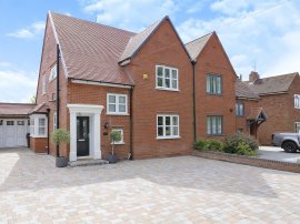Worcester Road, Hagley, Stourbridge thumb 1