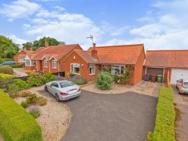 Kelling Road, Holt photo