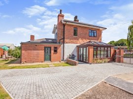 Doncaster Road, Wakefield thumb 2