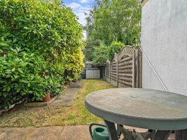 Wharf Road, Broxbourne thumb 2