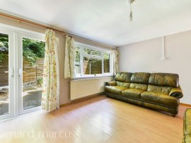 Waylands, Hayes thumb 3