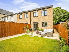 Barge Avenue, Sowerby Bridge thumb 1