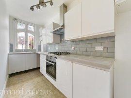 Fernwood Avenue photo