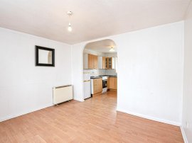 Fields View, Wellingborough thumb 3