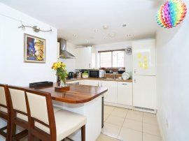 Greenwood Way, Harwell, Didcot thumb 3