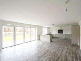 Crane Moor Close, Harlington, Doncaster thumb 3