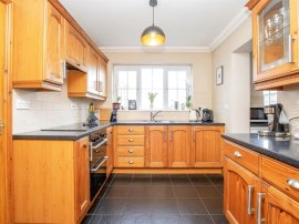 Kempshorne Close, Lowestoft thumb 3