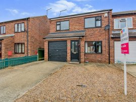 Chestnut Close, Sleaford photo