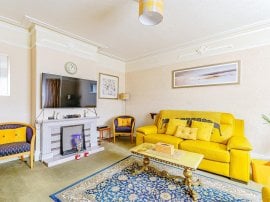 Massetts Road, Horley thumb 3