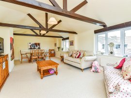 The Causeway, Chippenham thumb 2