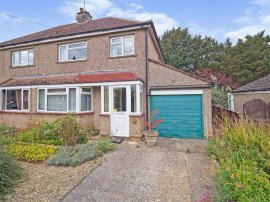 Orchard Crescent, Chippenham thumb 1