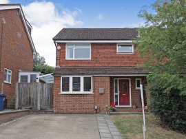 The Spinney, CHESHAM thumb 1