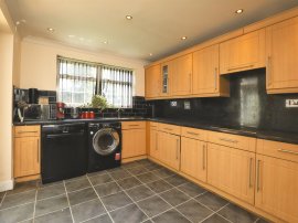 Meadowpark Croft, Dinnington, Sheffield thumb 3