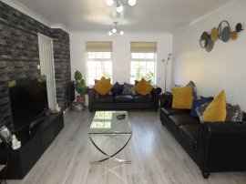 Sandpiper Gardens, CHIPPENHAM photo