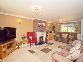 Chapel Corner, Hullavington, Chippenham thumb 3