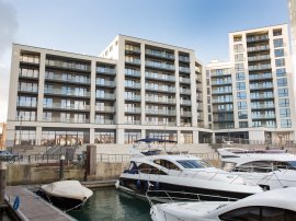 Maritime Walk, Ocean Village, Southampton thumb 1