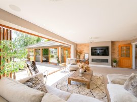 Manor Court, Normanton thumb 3