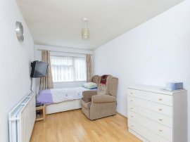 Forest Rise, Oadby, Leicester photo