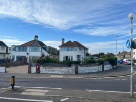 Brighton Road, WORTHING thumb 3