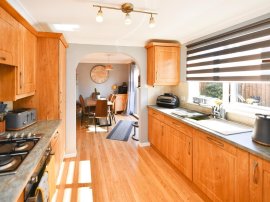 Turnberry Wynd, Irvine thumb 3
