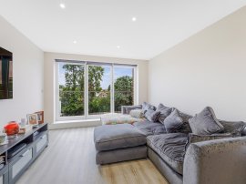 Cheam Road, Epsom thumb 2