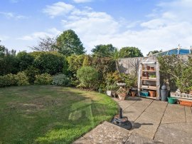 Newbery Close, Axminster thumb 3