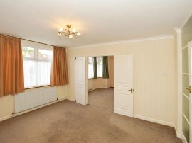 Robel Avenue, Frampton Cotterell, Bristol thumb 3