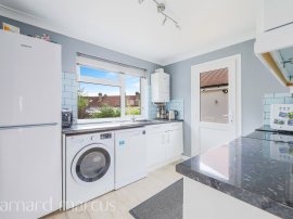 Kirby Close, Epsom thumb 3