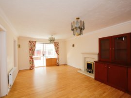 Paxford Close, Wellingborough thumb 2