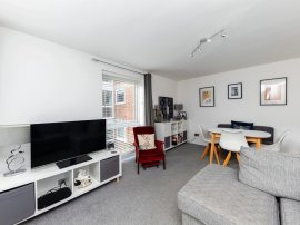 Southall Close, Ware thumb 2