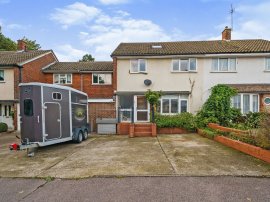 Chapel Fields, Harlow photo