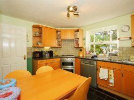 Petty Lane, Derry Hill, Calne thumb 3