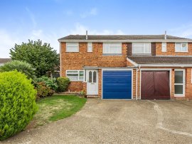 Paget Drive, Maidenhead photo