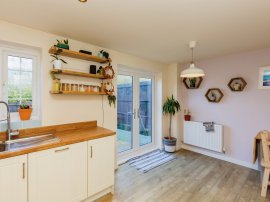 Skylark Way, Witney thumb 3