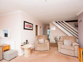 Willingdon Park Drive, Eastbourne thumb 3