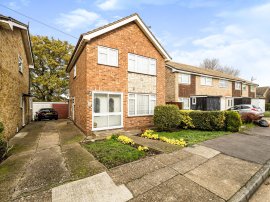 Palmerston Road, Rainham thumb 2