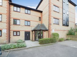 College Close, Grays photo