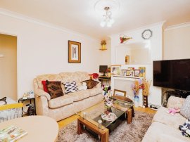 Broxburn Drive, South Ockendon thumb 3