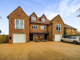 Dorney Wood Road, Burnham, Slough thumb 1