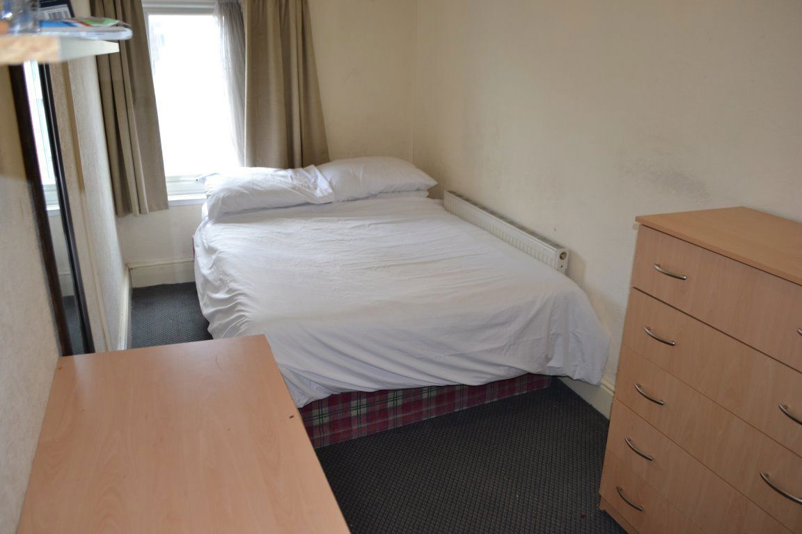 498a Bristol Road, B29 6BD Image 13