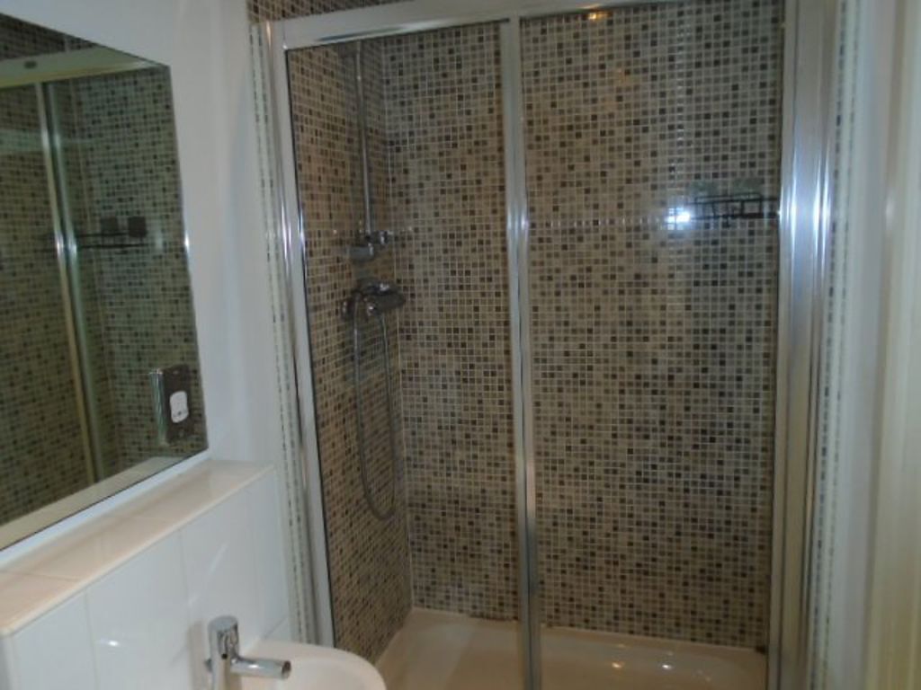 Apt 3 Dain Court, B29 6BD Image 9