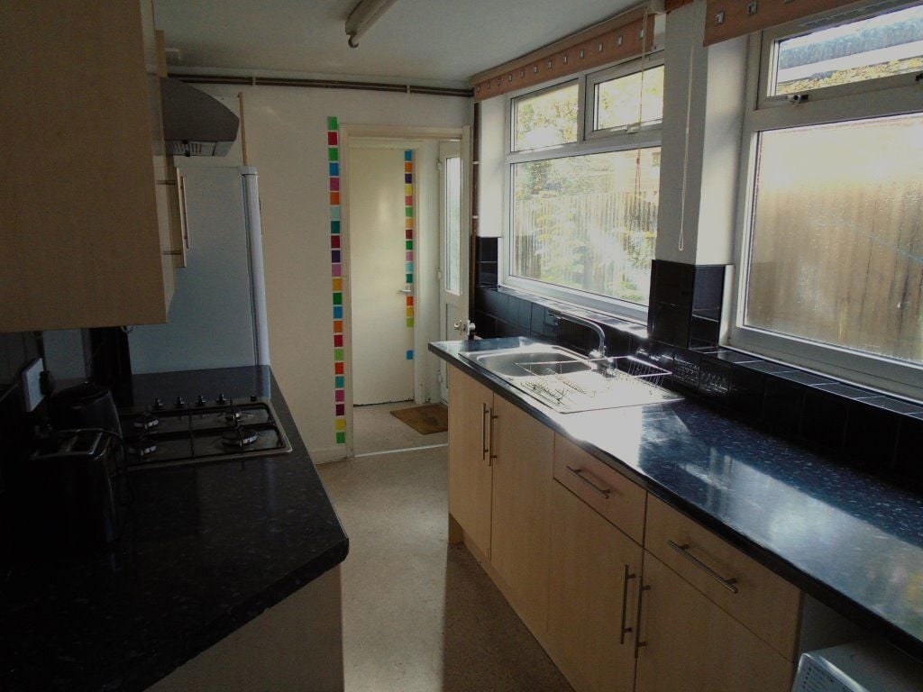 4 Rose Cottages, B29 6EF Image 3